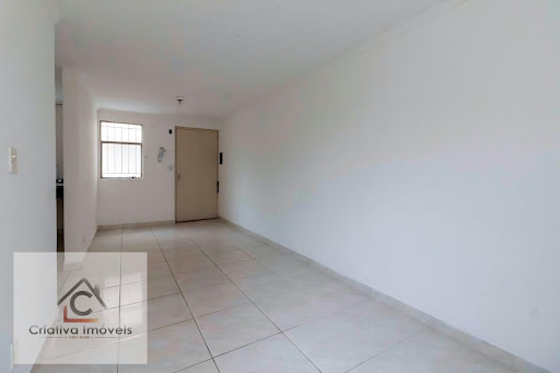 Apartamento em Conjunto Residencial José Bonifácio  -  São Paulo