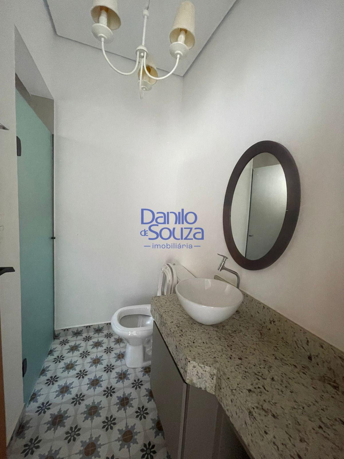 Casa à venda com 2 quartos, 1 suíte, 1 vaga e 140m² no Vila Sao Pedro, Araxá (MG) — foto 9 de 14