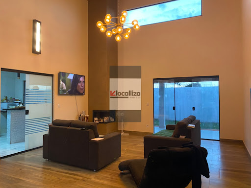 Sala com lareira