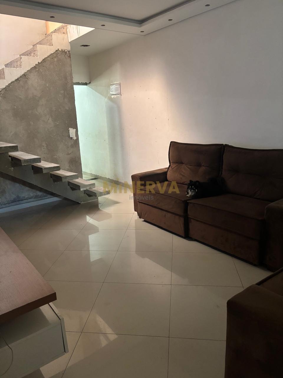 Casa à venda com 2 quartos, 1 suíte, 4 vagas e 125m² no Jardim Adriana, Guarulhos (SP) — foto 2 de 11