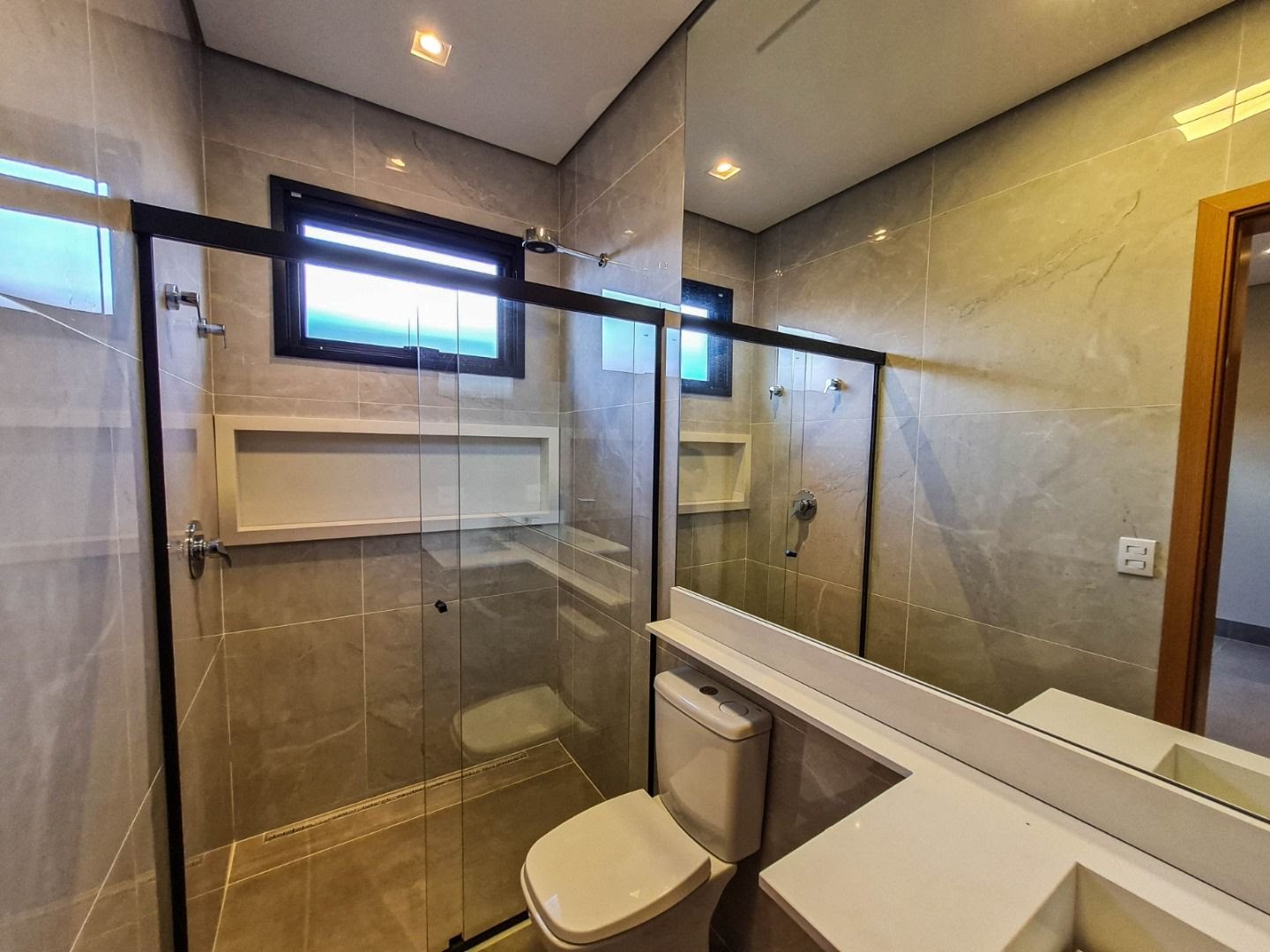 Casa à venda com 3 quartos, 3 suítes, 4 vagas e 204m² no Residencial Alto do Castelo, Ribeirão Preto (SP) — foto 15 de 20