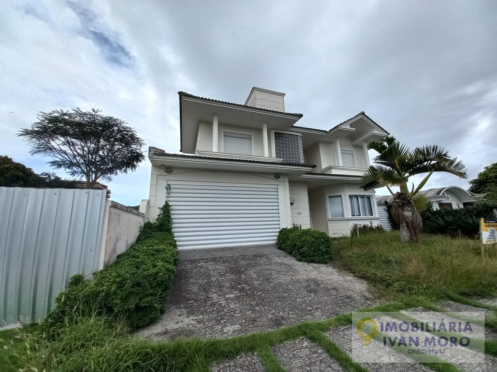Casa à venda com 5 quartos, 3 suítes, 2 vagas e 286m² no Jurerê, Florianópolis (SC) — foto 2 de 30
