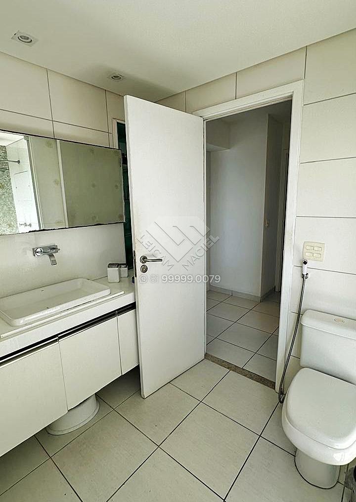 Apartamento à venda com 4 quartos, 4 suítes, 3 vagas e 240m² no Torre, Recife (PE) — foto 24 de 29