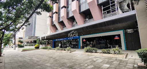 Ponto Comercial à Venda em Santa Lúcia, Vitória | 179m²