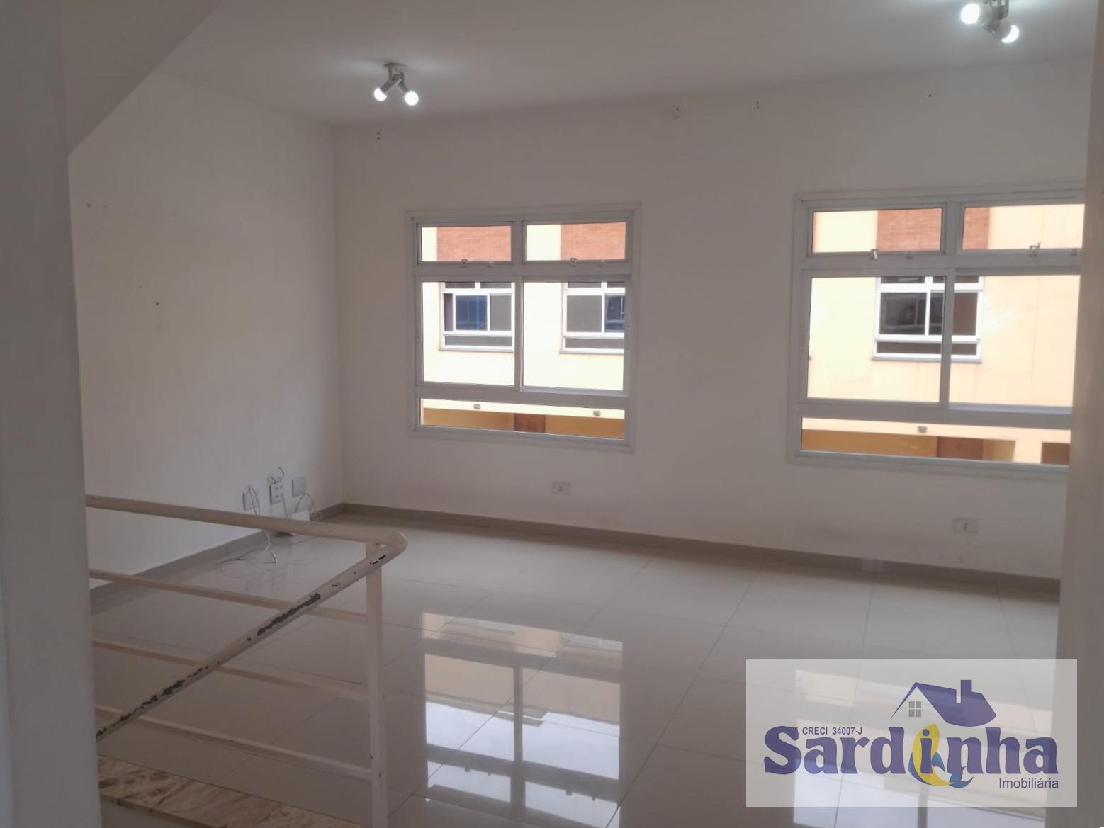 Casa à venda com 3 quartos, 1 suíte, 2 vagas e 128m² no Jardim Oliveiras, Taboão da Serra (SP) — foto 2 de 30
