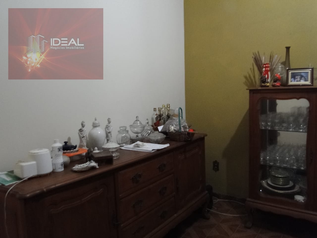 Casa Triplex à venda na Avenida 28 de Março em Campos dos Goytacazes