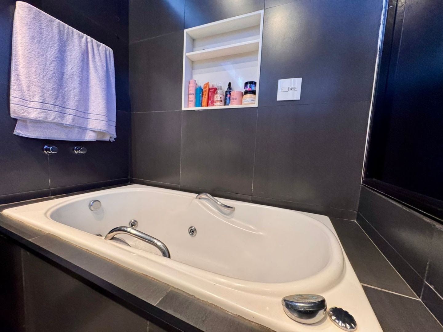 Casa para alugar com 3 quartos, 1 suíte, 6 vagas e 265m² no Alphaville, Ribeirão Preto (SP) — foto 4 de 30