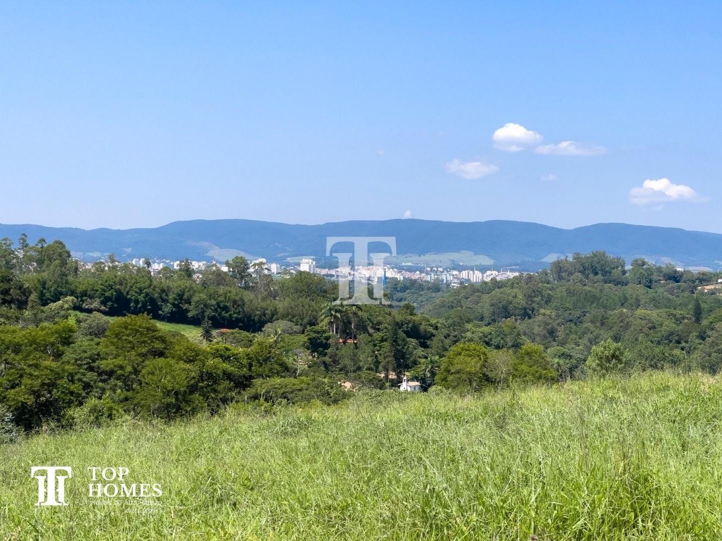 Área/Sítio à venda em Jundiaí/SP. Ideal para Empreendimentos Imobiliários