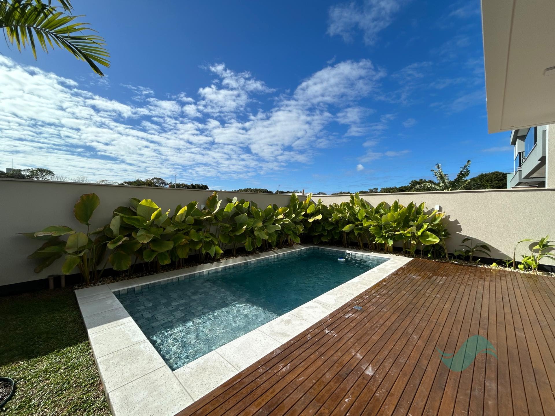 Casa à venda com 3 suítes, 2 vagas e 270m² no Lagoa da Conceição, Florianópolis (SC) — foto 4 de 22
