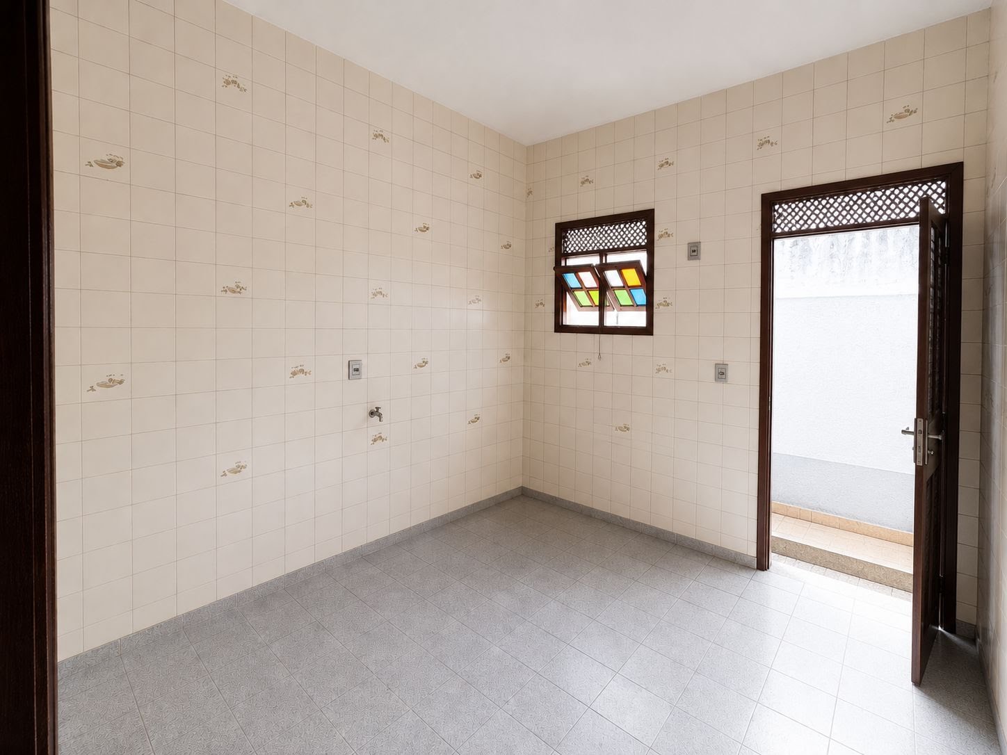 Casa à venda com 3 quartos, 2 suítes, 3 vagas e 180m² no Serraria Brasil, Feira de Santana (BA) — foto 8 de 18
