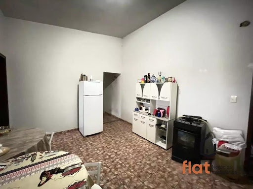 Casa á venda, dois imóveis já alugados no bairro São Francisco.