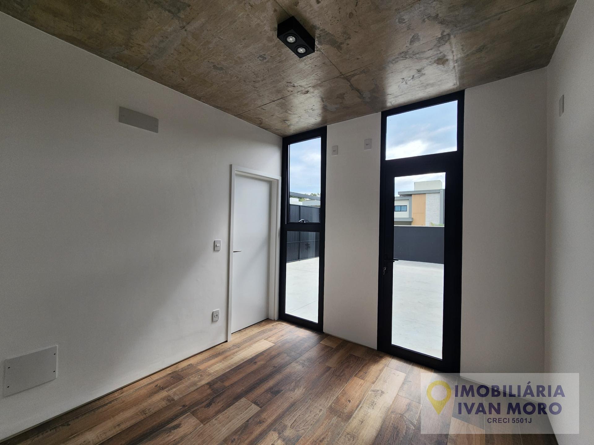 Casa à venda com 4 quartos, 4 suítes, 5 vagas e 265m² no São João do Rio Vermelho, Florianópolis (SC) — foto 13 de 19