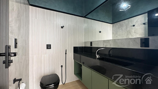 Casa à Venda em Vista Verde - 3 Quartos Sendo uma Suítes com closet, lazer com Hidromassagem aquecida 