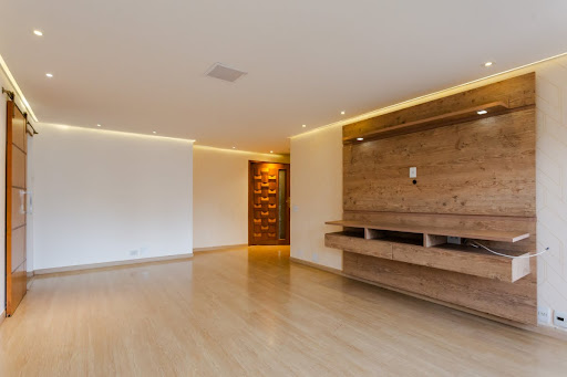Apartamento à Venda Praça Irmãos Karmam, Sumaré/SP