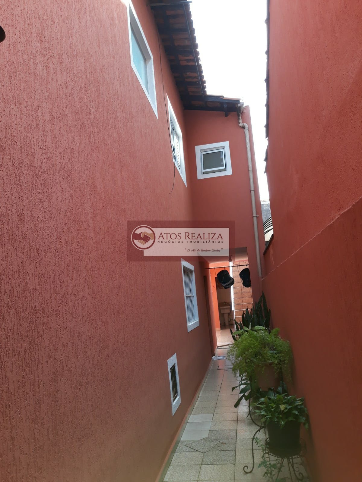 Casa à venda com 3 quartos, 3 banheiros, 2 vagas e 110m² no Cidade Dutra, São Paulo — foto principal