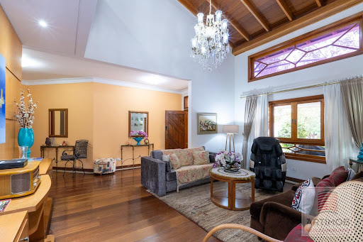 Casa de Condomínio na Super Quadra Morumbi, 5 Suítes, 440m² à Venda