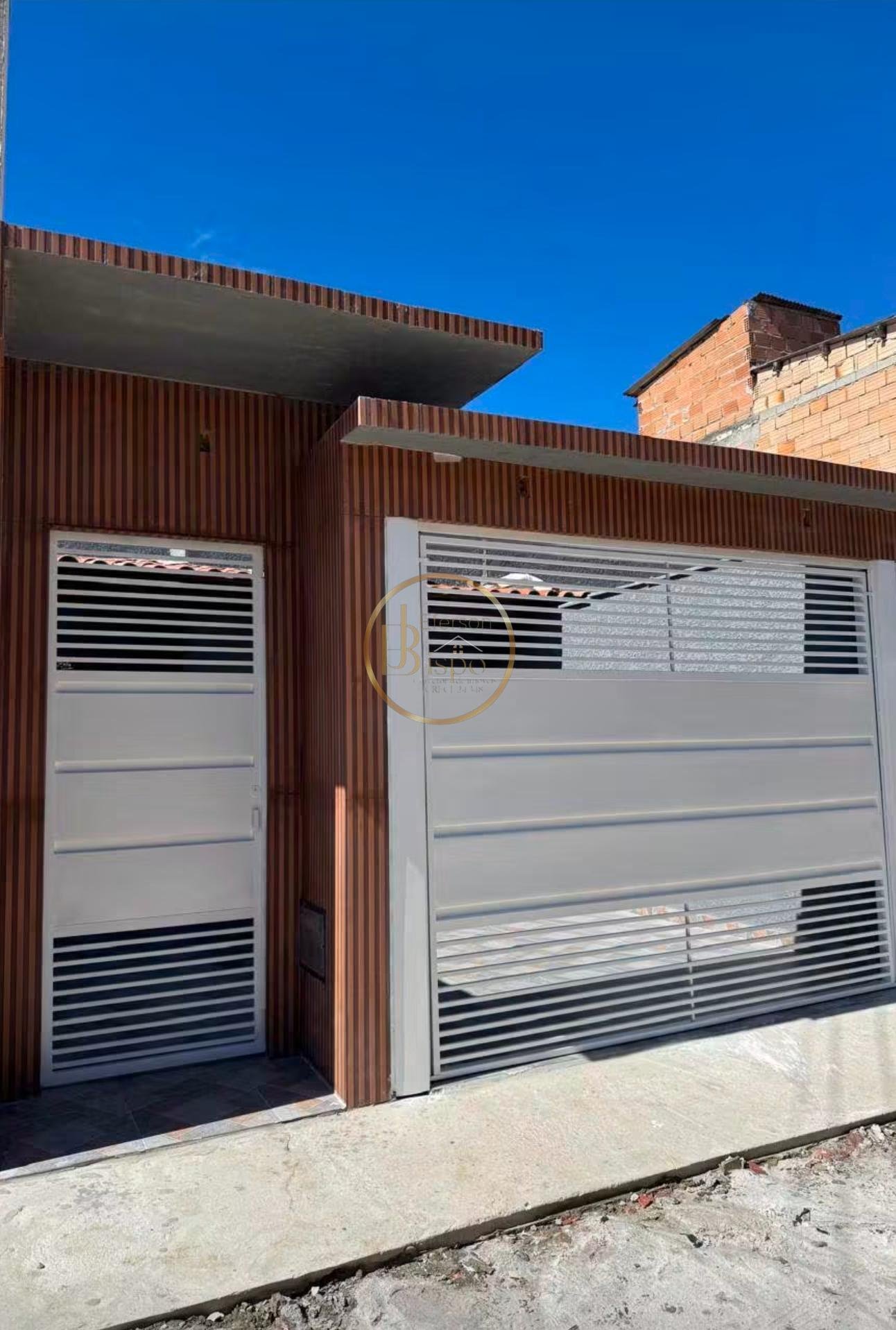 Casa à venda com 2 quartos, 2 banheiros, 1 vaga e 68m² no Loteamento Parque, Porto Seguro — foto principal
