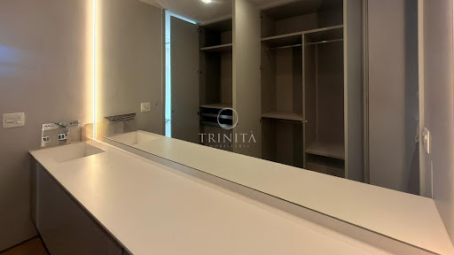 suite-on the park-peninsula