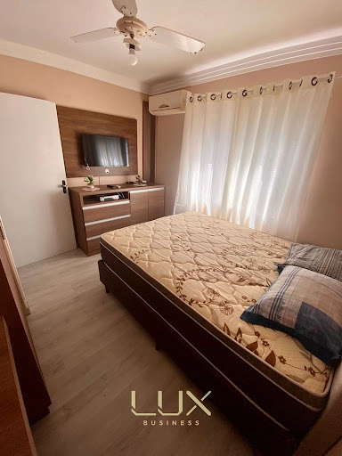 Apartamento 2 dormitórios na Meia Praia  -  Itapema