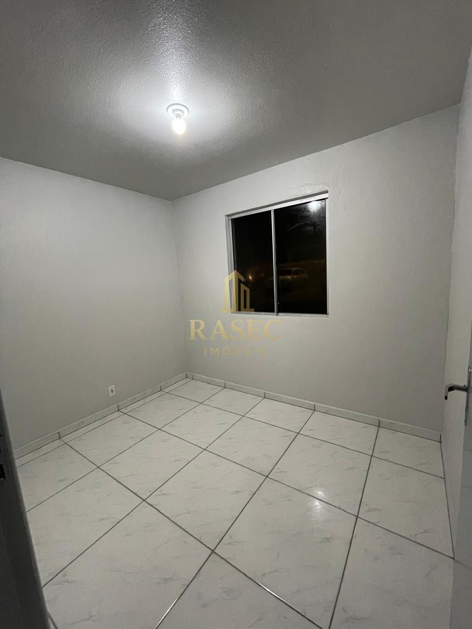 Apartamento à venda com 2 quartos, 1 banheiro, 1 vaga e 44m² no Paquetá, Brusque (SC) — foto 7 de 8