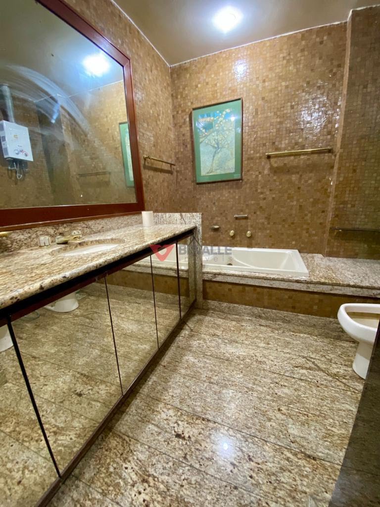 Apartamento à venda com 5 quartos, 1 suíte, 1 vaga e 205m² no Copacabana, Rio de Janeiro (RJ) — foto 20 de 30