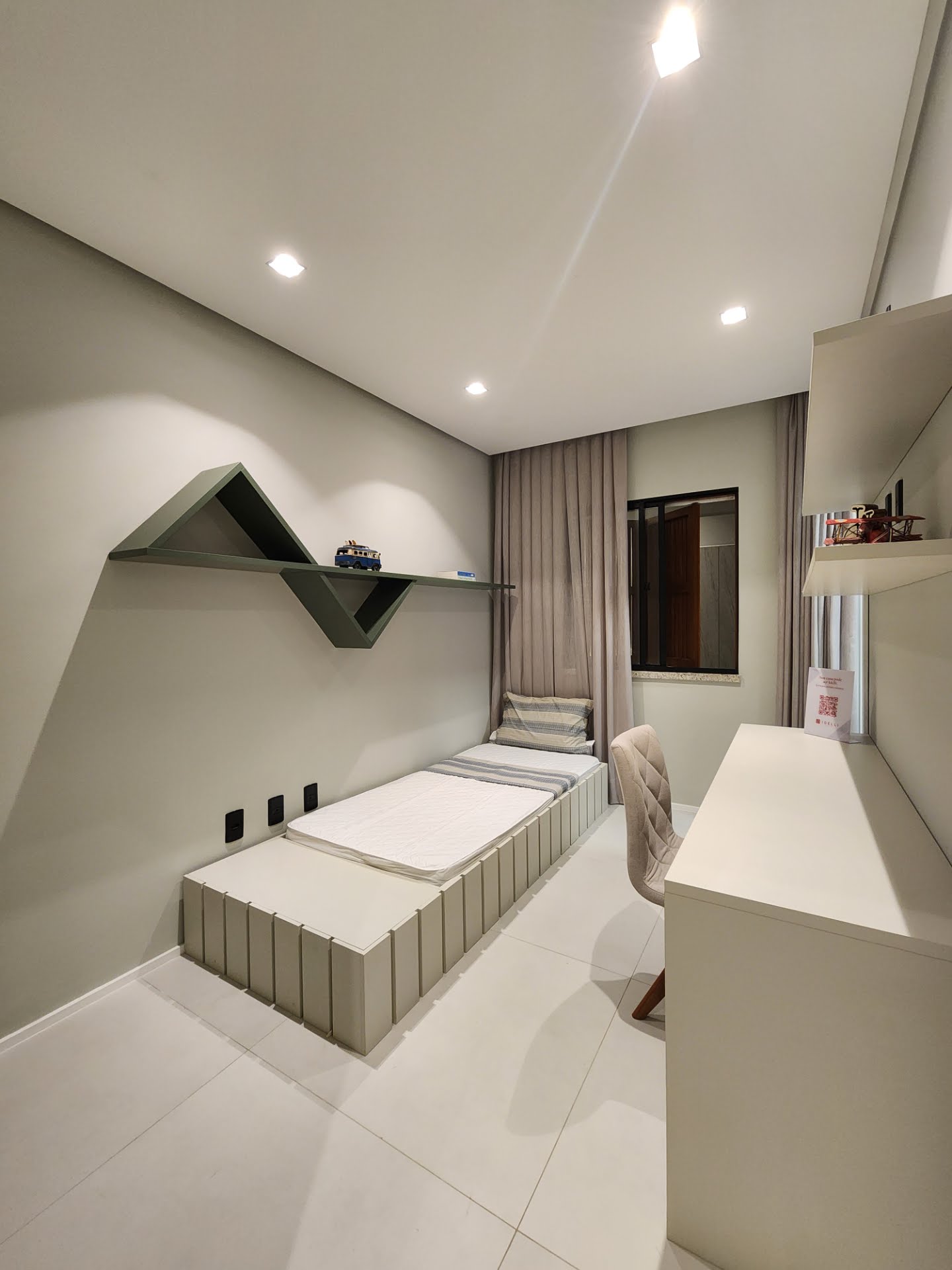 Casa à venda com 3 quartos, 3 suítes, 2 vagas e 184m² no Sim, Feira de Santana (BA) — foto 10 de 13