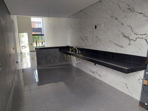 Casa em Condomínio no Jardim Eucaliptos em Sorocaba, 120m²,  03 dormitórios, 01 suíte , 02 vagas de garagem.