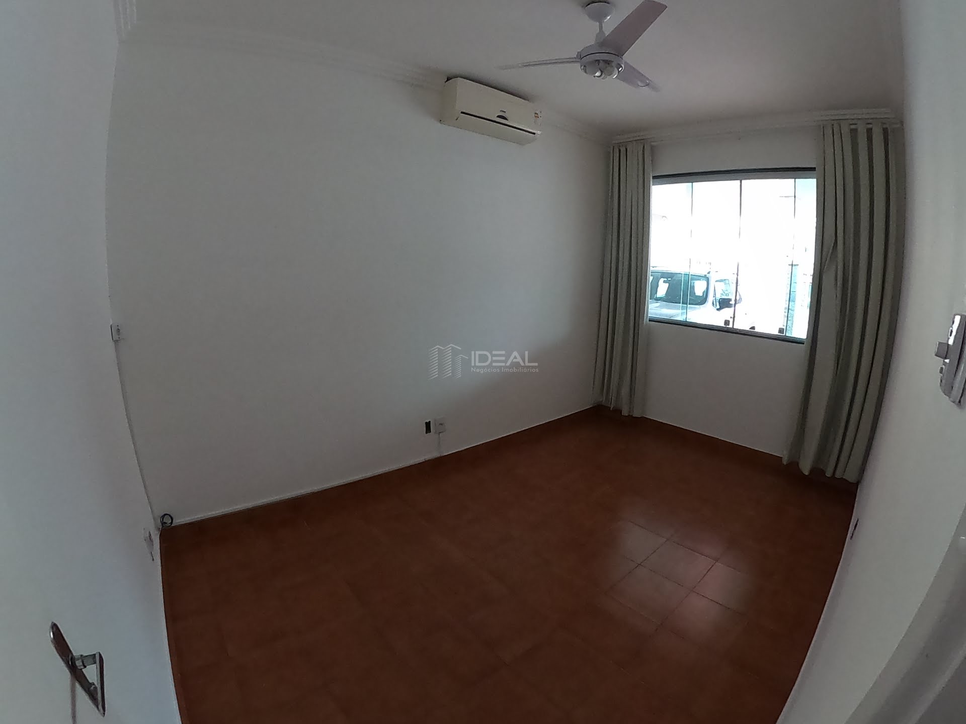 Casa linear de 4 quartos para venda no Parque Santo Amaro - Campos dos Goytacazes, RJ