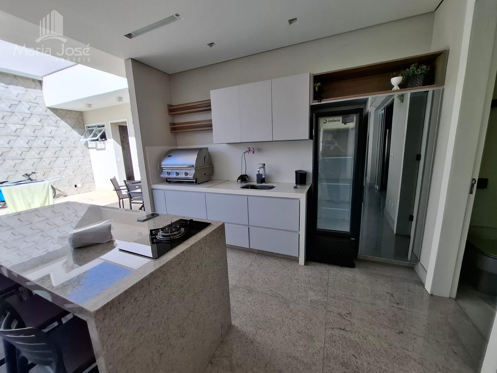 Casa à venda com 4 quartos, 2 suítes, 2 vagas e 400m² no Iporanga, Sete Lagoas (MG) — foto 16 de 30
