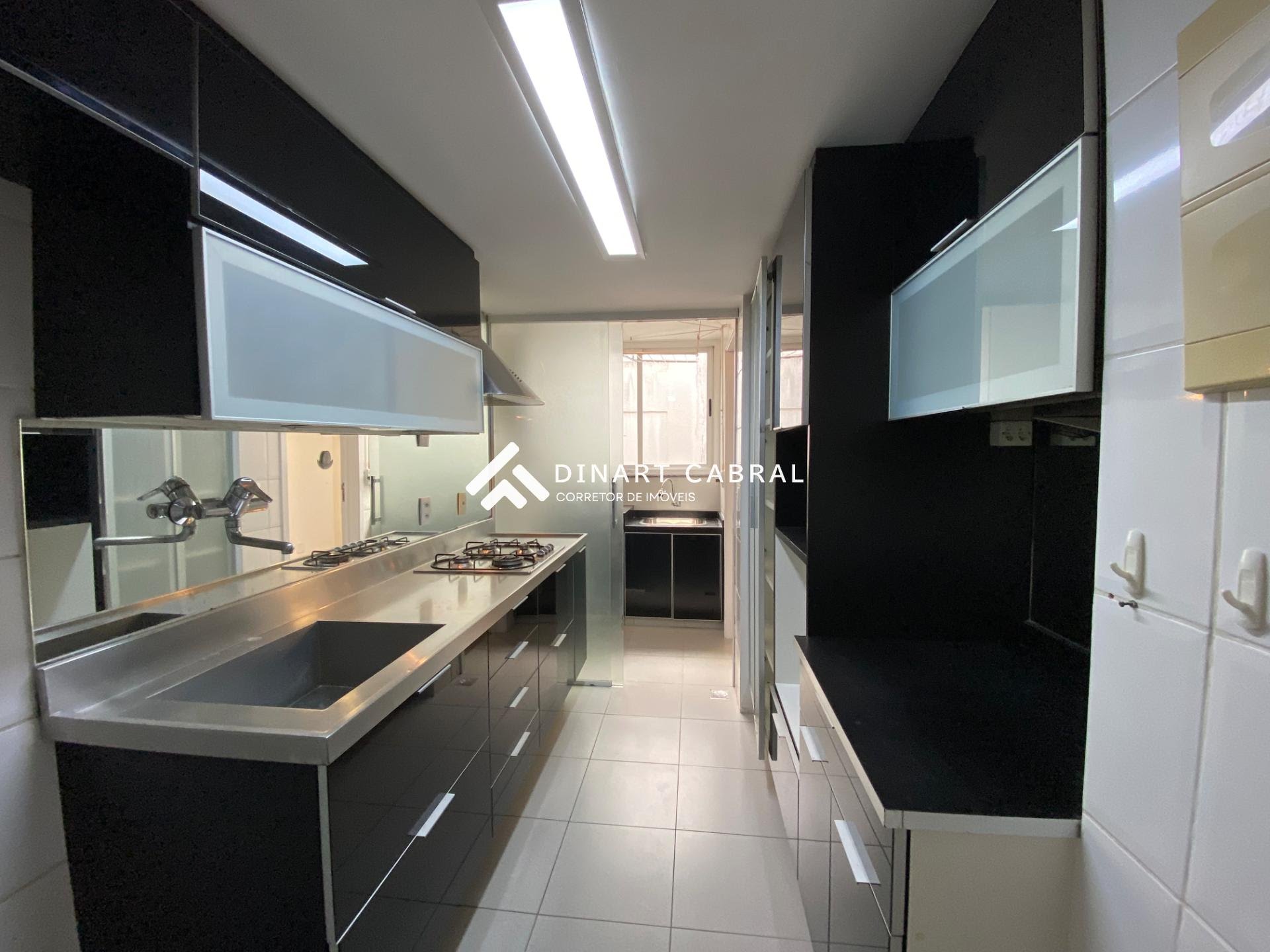 Apartamento à venda com 2 quartos, 1 suíte, 3 vagas e 176m² no Leblon, Rio de Janeiro (RJ) — foto 27 de 30