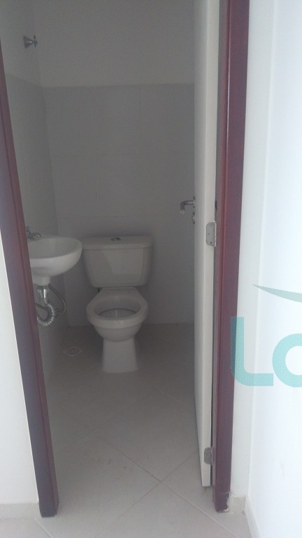Comercial à venda com 1 banheiro, 1 vaga e 30m² no Imbetiba, Macaé (RJ) — foto 2 de 4