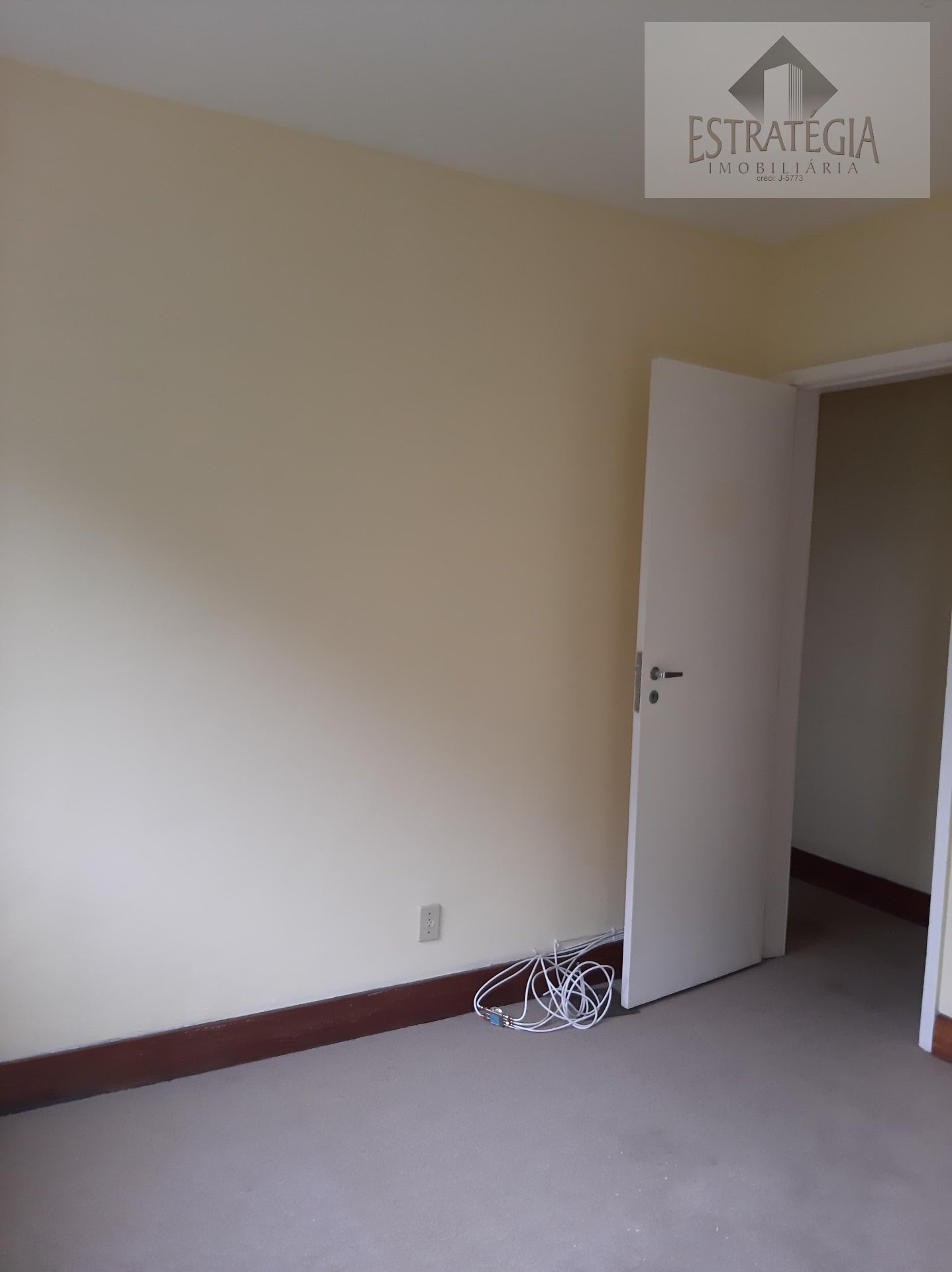 Apartamento à venda com 2 quartos, 1 banheiro, 1 vaga e 75m² no Centro, Petrópolis (RJ) — foto 7 de 12