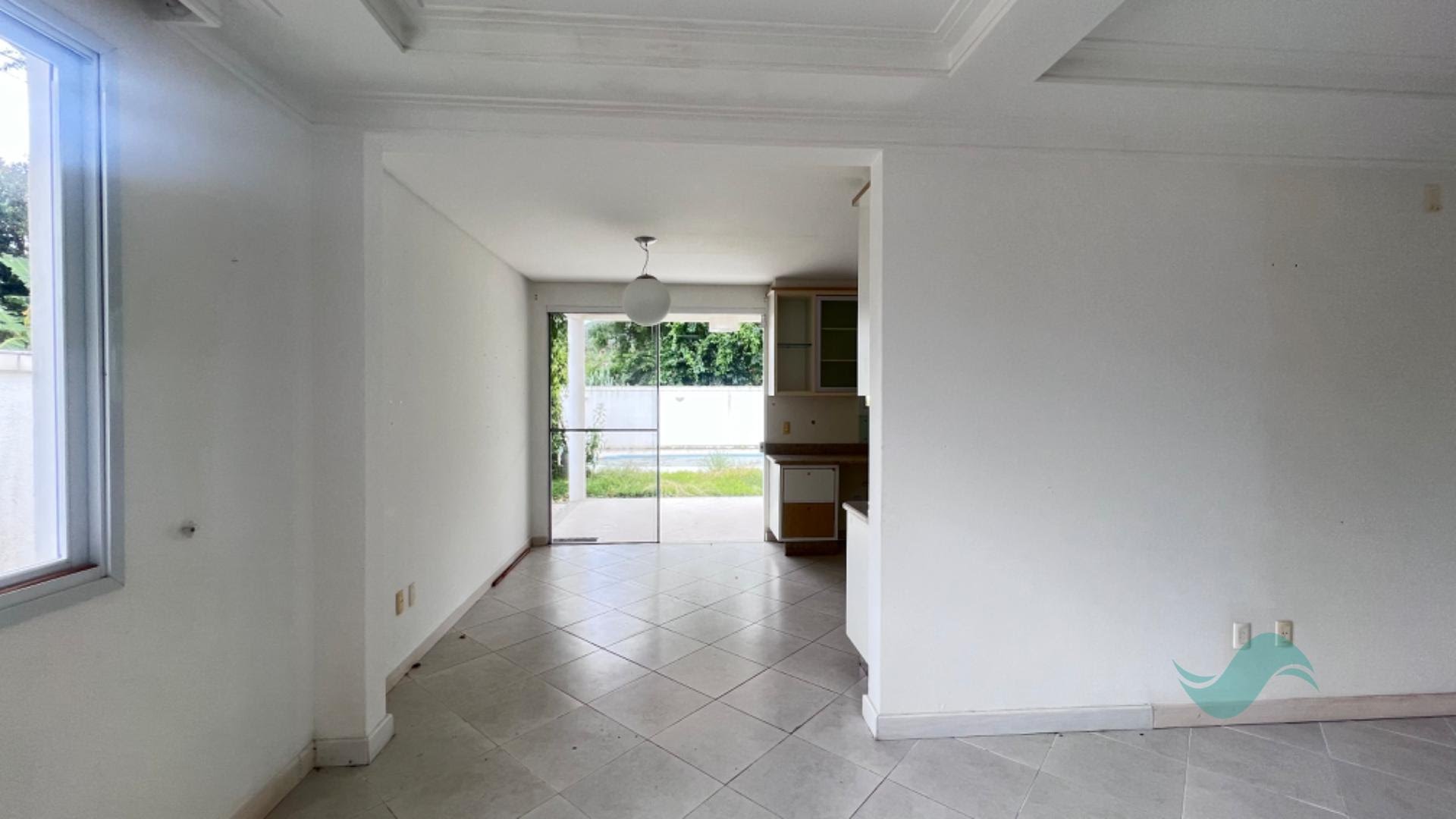 Casa à venda com 4 quartos, 3 suítes, 2 vagas e 286m² no Jurerê, Florianópolis (SC) — foto 20 de 23