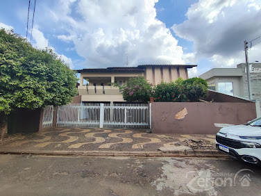 Casa à Venda bairro Vila Cayres próximo ao centro Lucélia SP