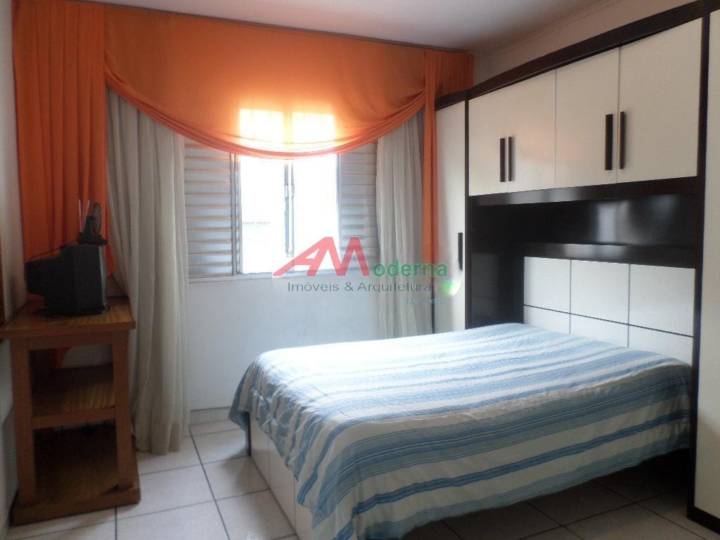 Casa à venda com 3 quartos, 2 banheiros, 2 vagas e 168m² no Taboão, São Bernardo do Campo (SP) — foto 11 de 18