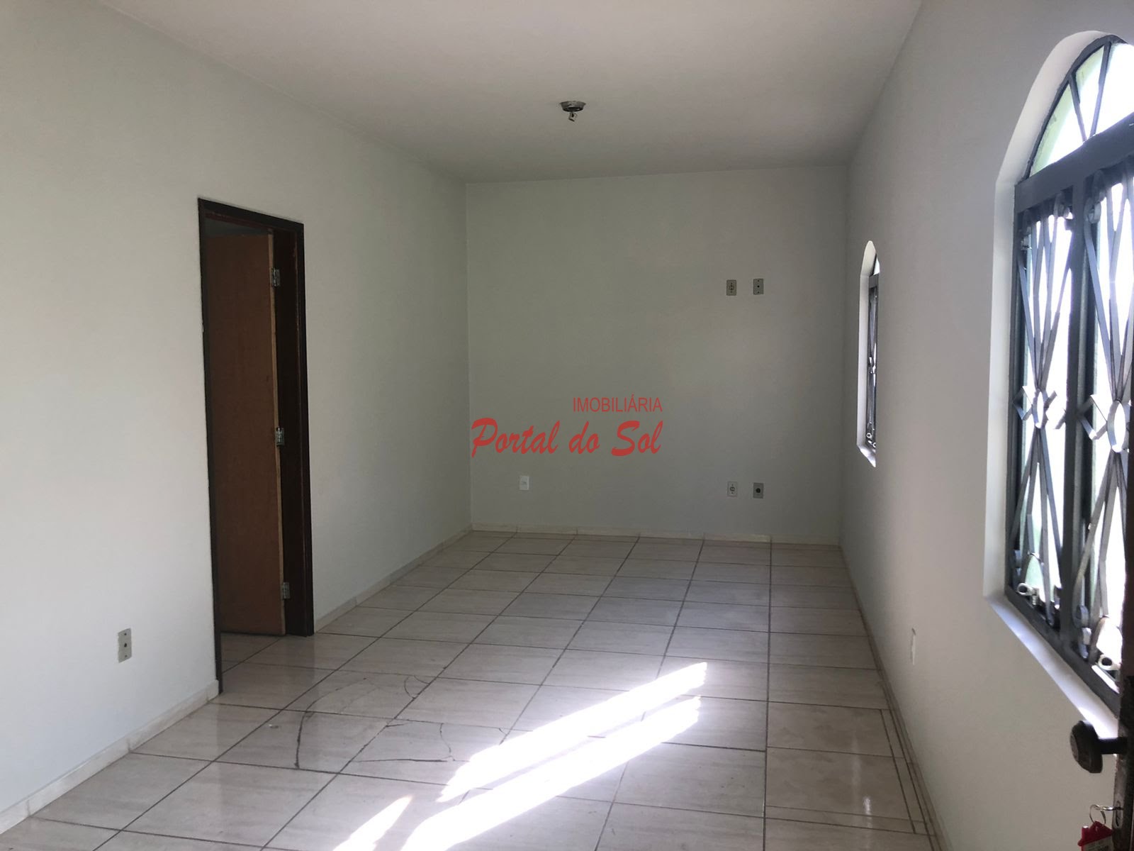 Casa à venda com 3 quartos, 1 suíte, 2 vagas e 259m² no Centro, Santo Antônio da Platina (PR) — foto 4 de 10