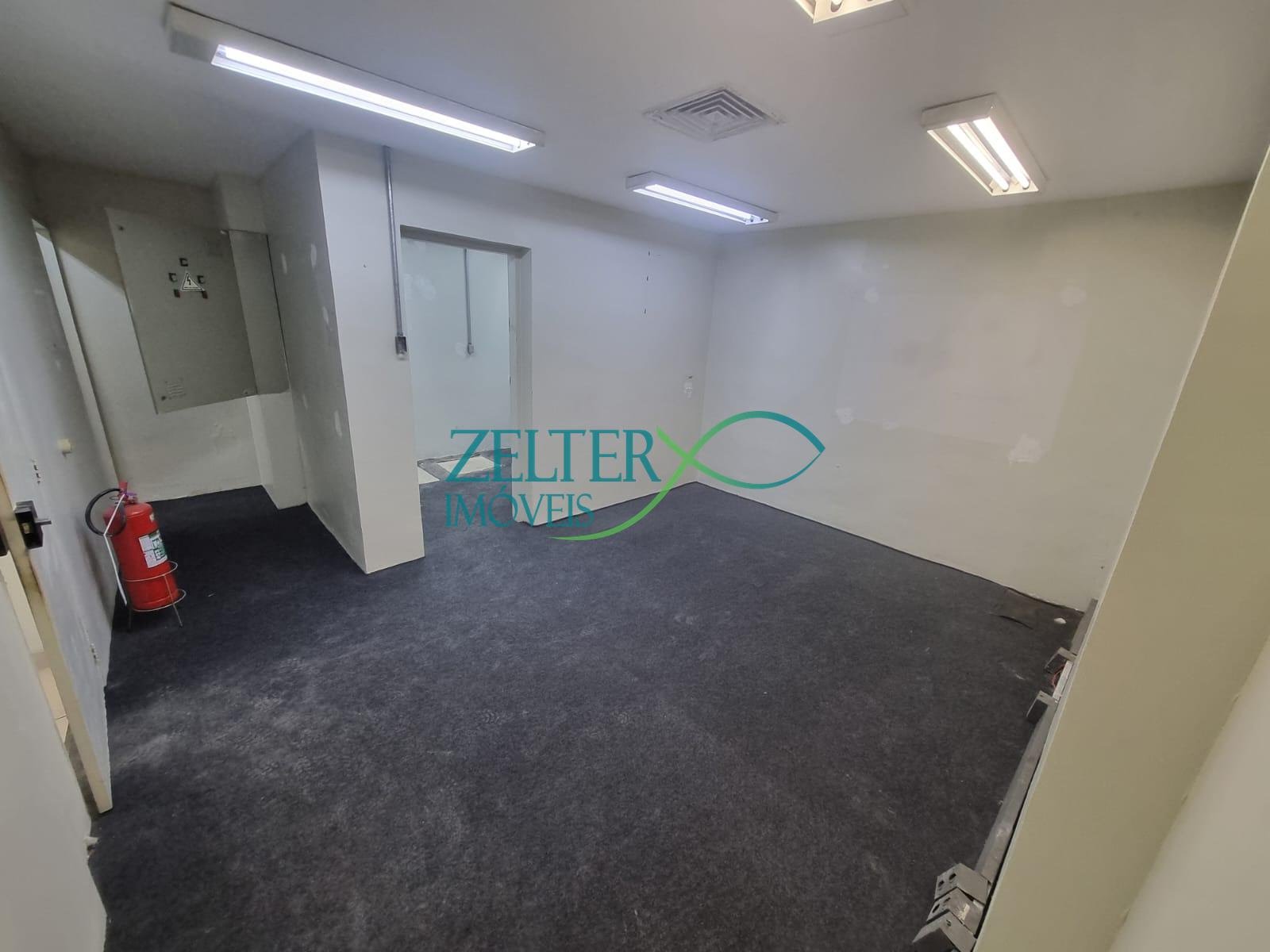 Comercial para alugar com 4 banheiros e 850m² no Penha, Rio de Janeiro (RJ) — foto 20 de 30