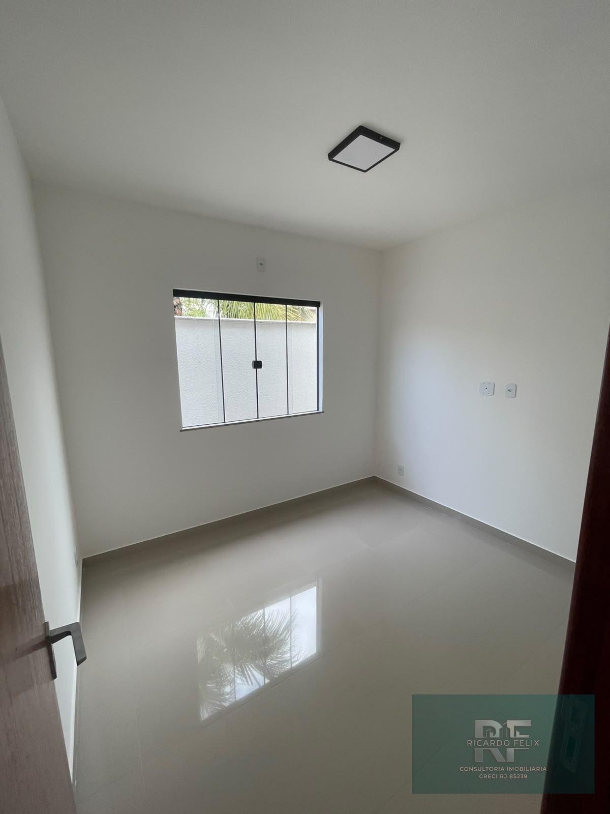 Casa à venda com 3 quartos, 1 suíte, 2 vagas e 75m² no Atlantica, Rio das Ostras (RJ) — foto 8 de 25