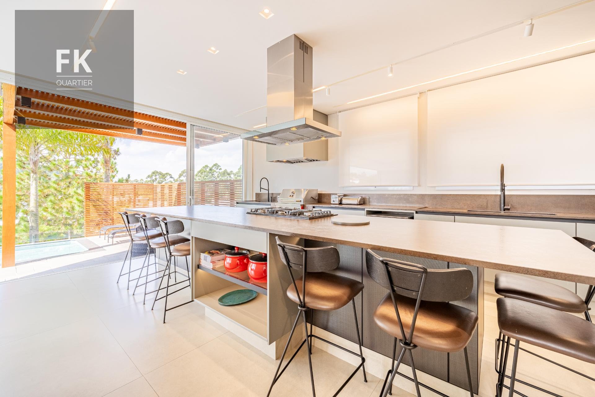 Casa à venda com 4 quartos, 4 suítes, 4 vagas e 425m² no Tamboré, Barueri (SP) — foto 23 de 30