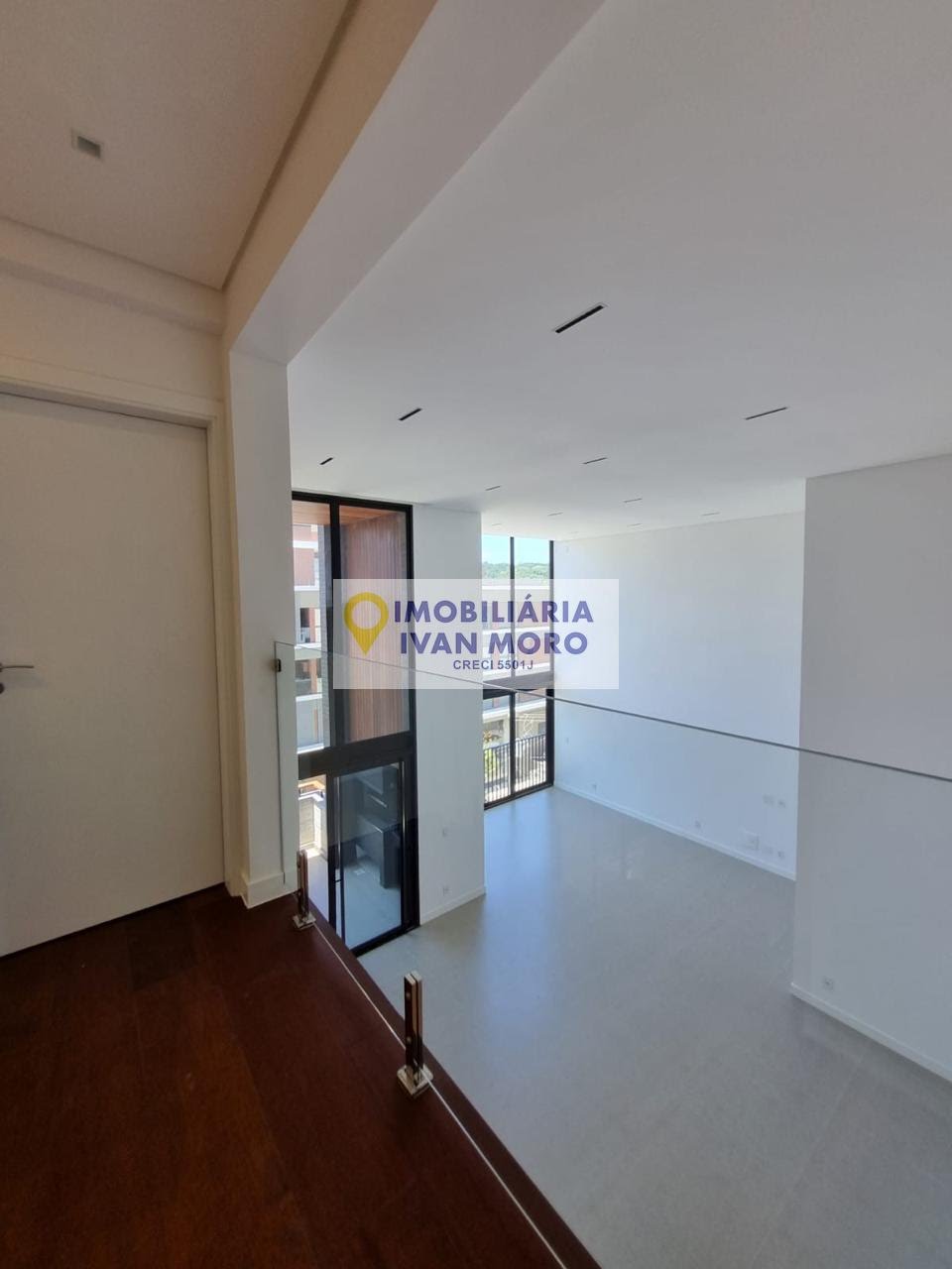Apartamento à venda com 4 quartos, 3 suítes, 3 vagas e 200m² no Jurerê, Florianópolis (SC) — foto 6 de 21