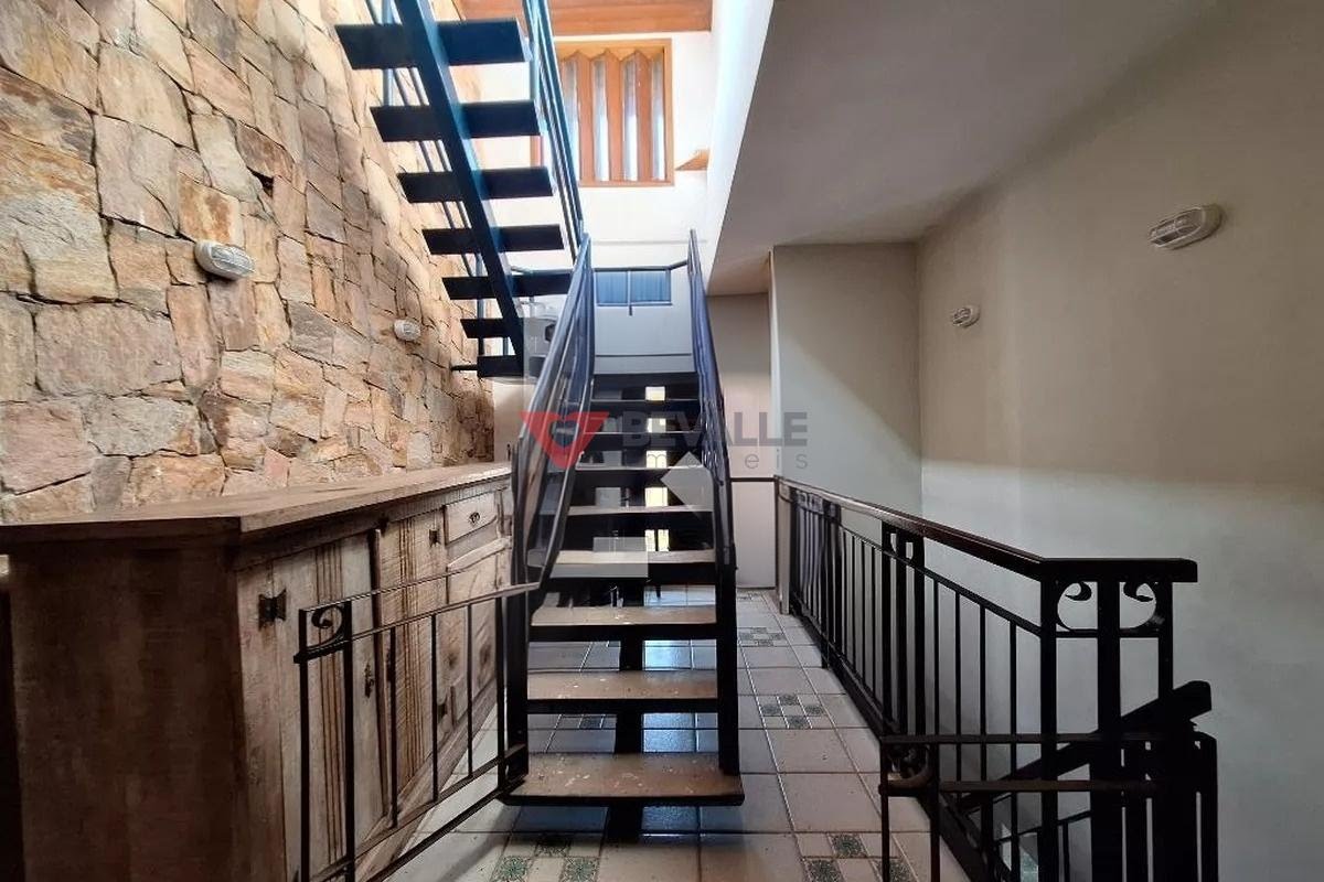 Casa à venda com 5 quartos, 2 suítes, 2 vagas e 250m² no Humaitá, Rio de Janeiro (RJ) — foto 10 de 29
