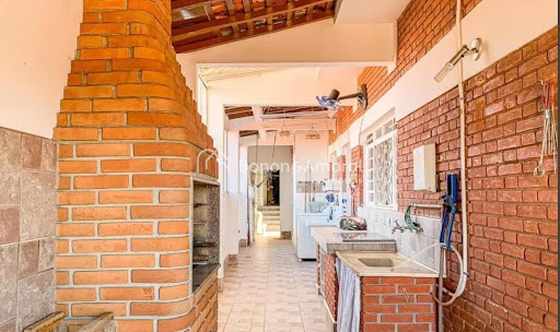 Casa, 4 quartos, 240 m² - Foto 4