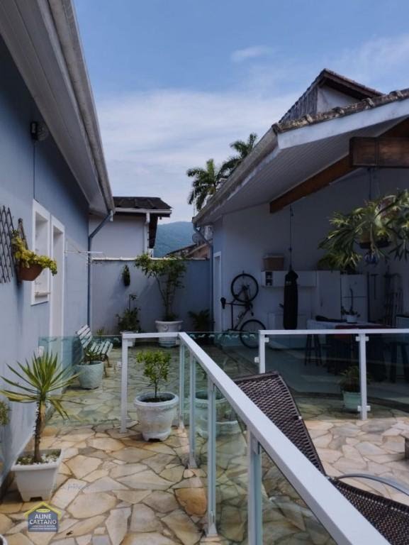 Casa à venda com 3 quartos, 3 suítes, 4 vagas e 171m² no Balneario Flórida, Praia Grande (SP) — foto 26 de 30