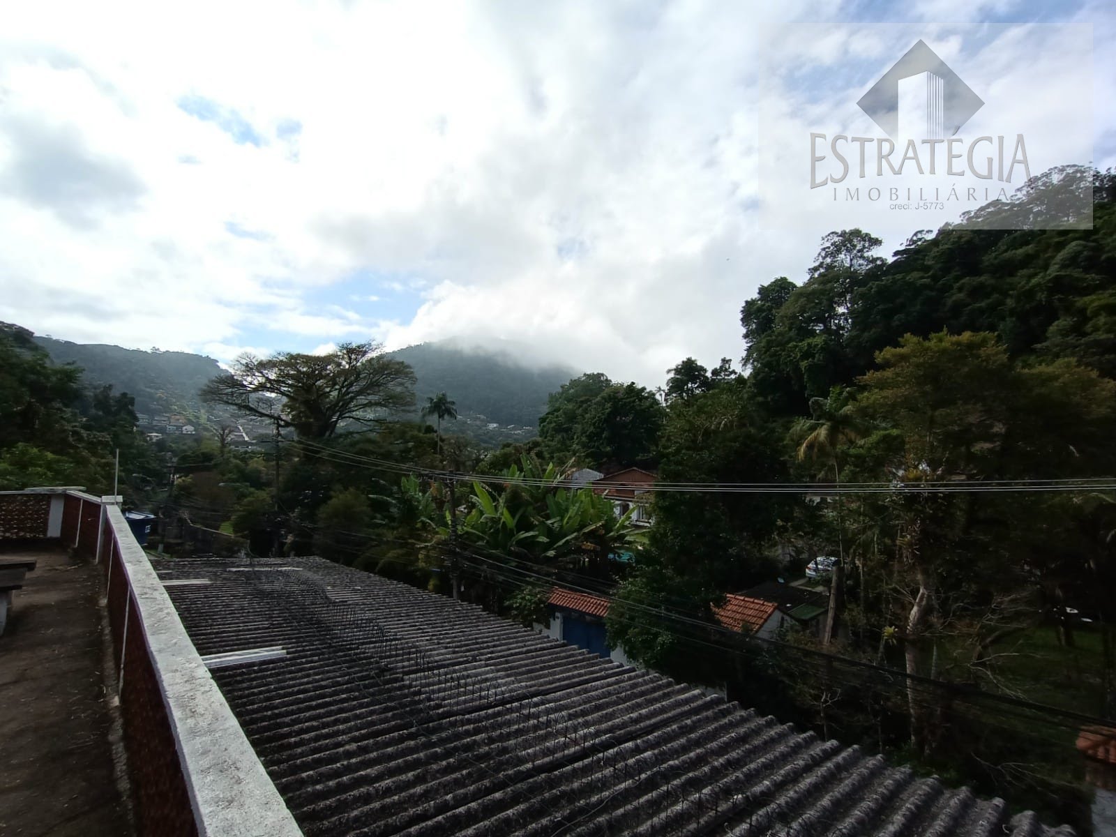 Casa à venda com 3 quartos, 1 suíte, 6 vagas e 380m² no Castelânea, Petrópolis (RJ) — foto 24 de 24