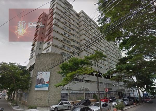 Apartamento Cobertura com 2.000m2 de Área Total - Fachada Ed. Salete
