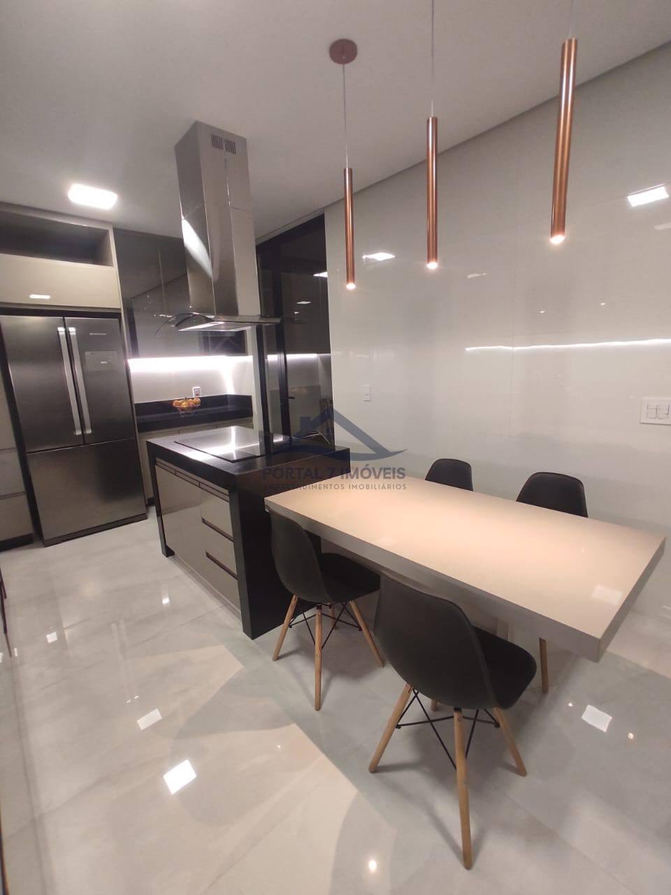 Casa à venda com 1 quarto, 2 suítes, 4 vagas e 230m² no Parque das Nogueiras, Sete Lagoas (MG) — foto 6 de 13