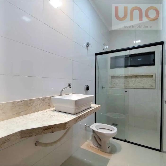 Casa à venda com 3 quartos, 1 suíte, 4 vagas e 157m² no Jardim Seminario, Campo Grande (MS) — foto 9 de 10