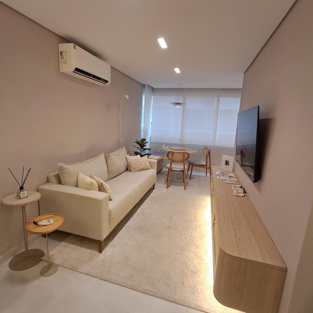 Apartamento à venda com 2 quartos, 1 suíte, 1 vaga e 61m² no Guilhermina, Praia Grande (SP) — foto 3 de 24