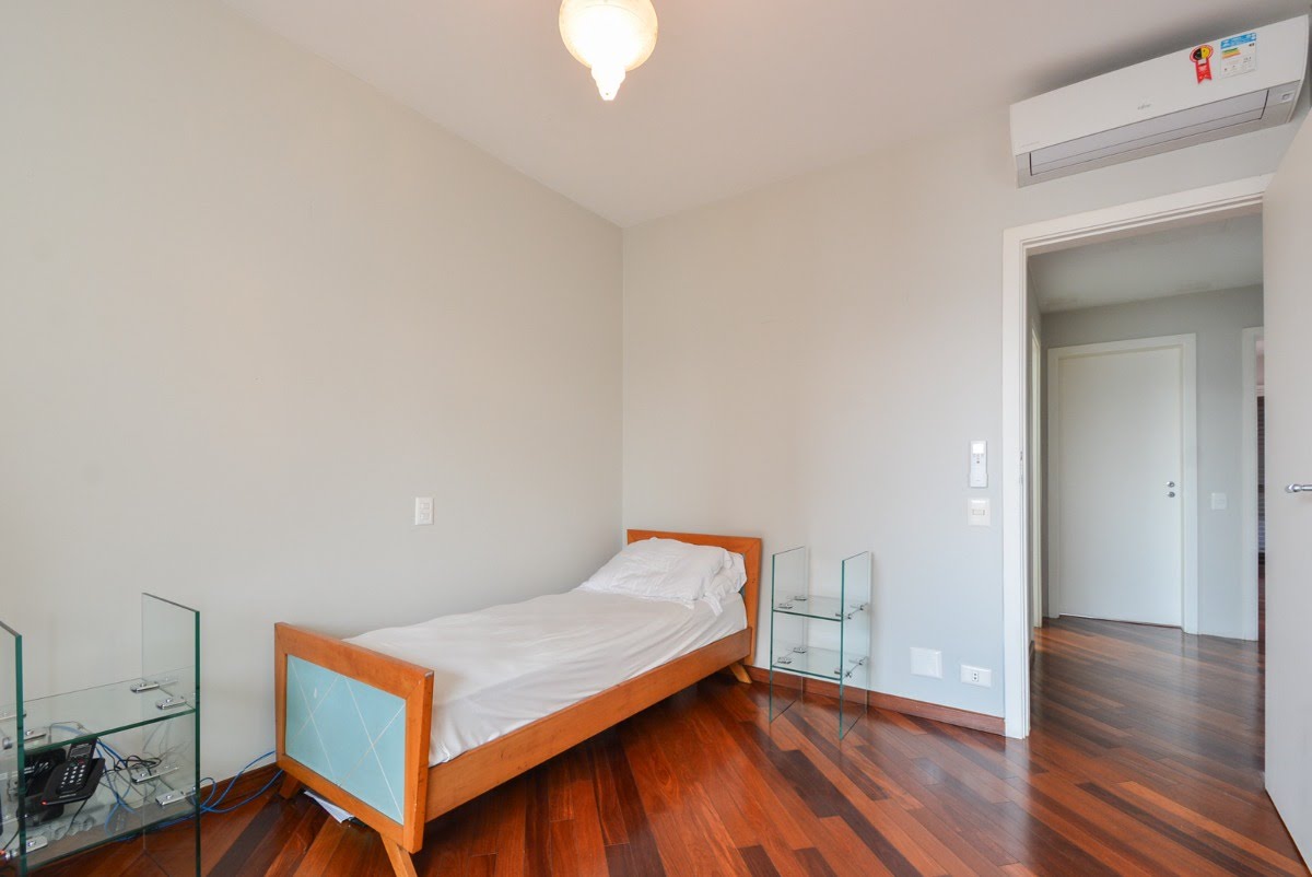 Apartamento à venda com 2 quartos, 1 suíte, 2 vagas e 151m² no Vila Nova Conceição, São Paulo (SP) — foto 28 de 30