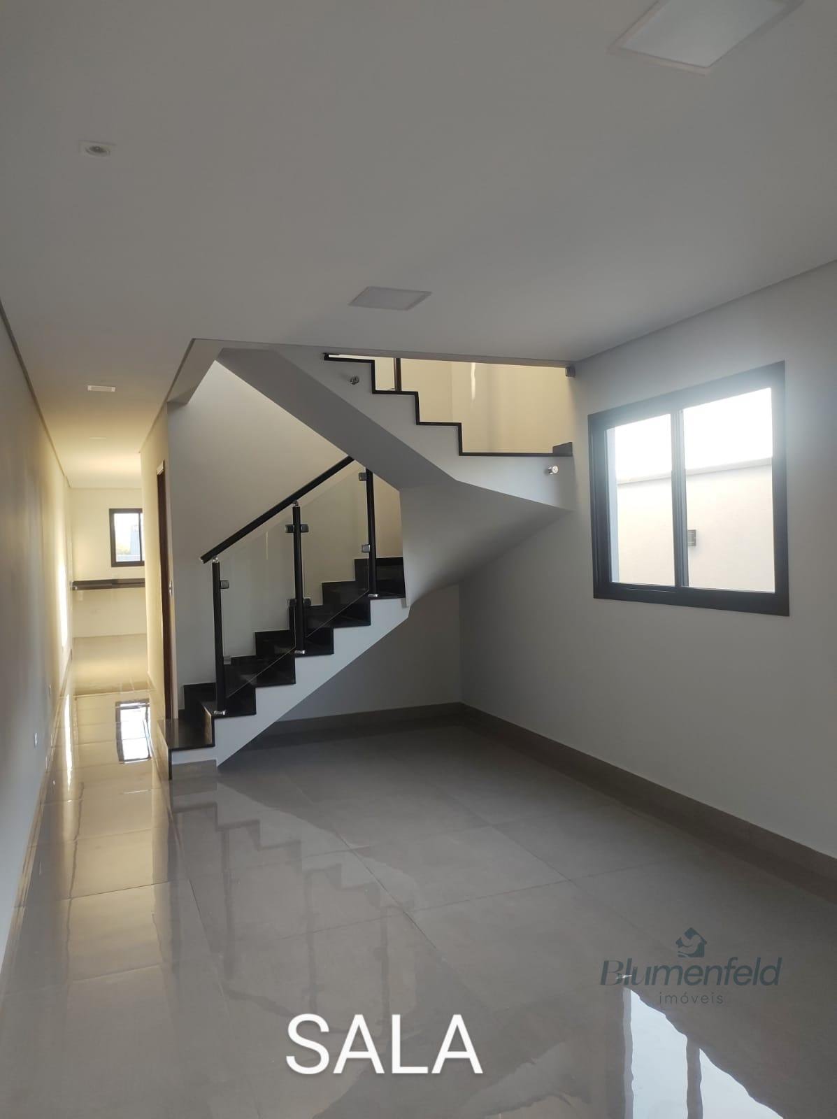 Casa à venda com 3 quartos, 3 suítes, 4 vagas e 136m² no Jardim Planalto, Arujá (SP) — foto 6 de 27